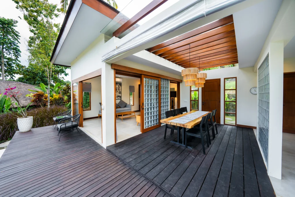 Outdoor dining experience